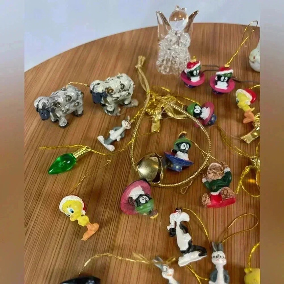 Lot mini ornaments figurines looney toons bugs tweety Marvin CHRISTMAS Holiday - Picture 6 of 11